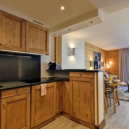 Luxueux 2 Au Coeur De 1850, Balcon, Parking Et Services Inclus - Fr-1-613a-7 Apartment Courchevel