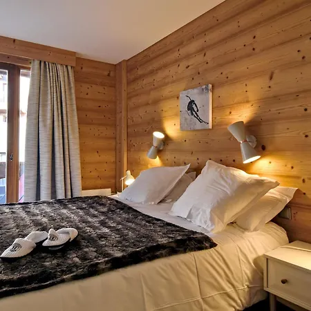 Luxueux 2 Au Coeur De 1850, Balcon, Parking Et Services Inclus - Fr-1-613a-7